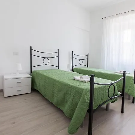 La Casa Del Tenore Couette-café 3*